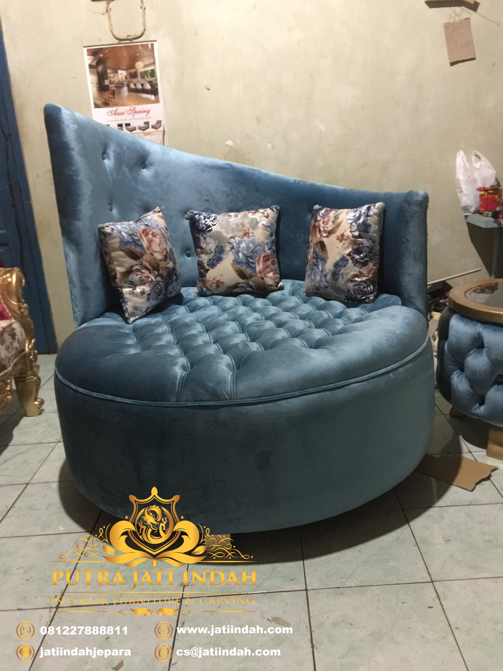Set Kursi Sofa Santai Bulat Putra Jati Indah Furniture